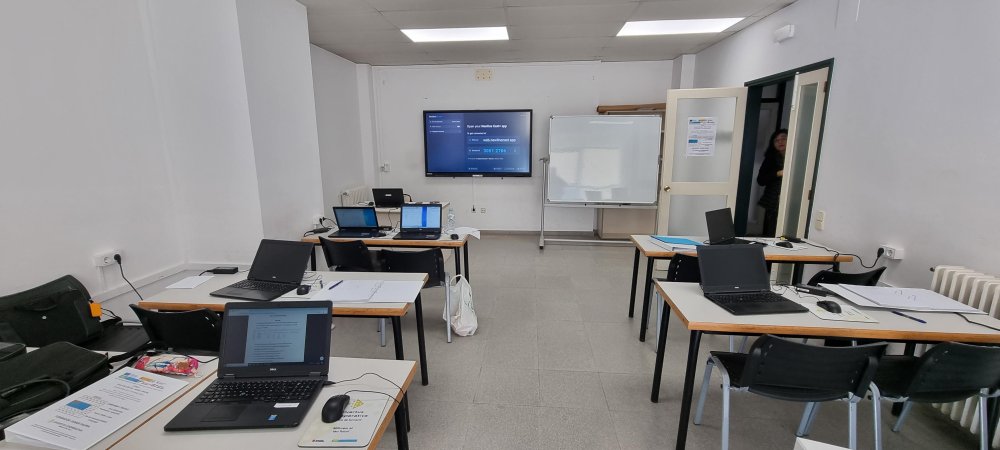 [ADGG0408] Certificat professional d'Operacions auxiliars de serveis administratius i generals SHS